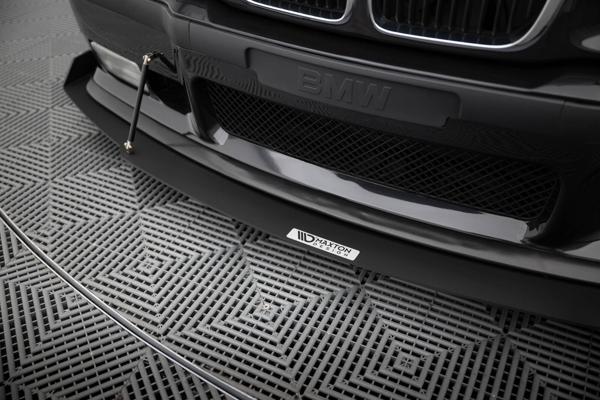 Front Racing Splitter BMW M3 / 3 M-Pack E36 Coupe - 4