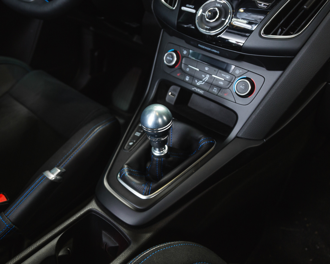 AGENCY POWER 6SPEED ALUMINUM SHIFT KNOB SMOKE FORD FOCUS RS - 3