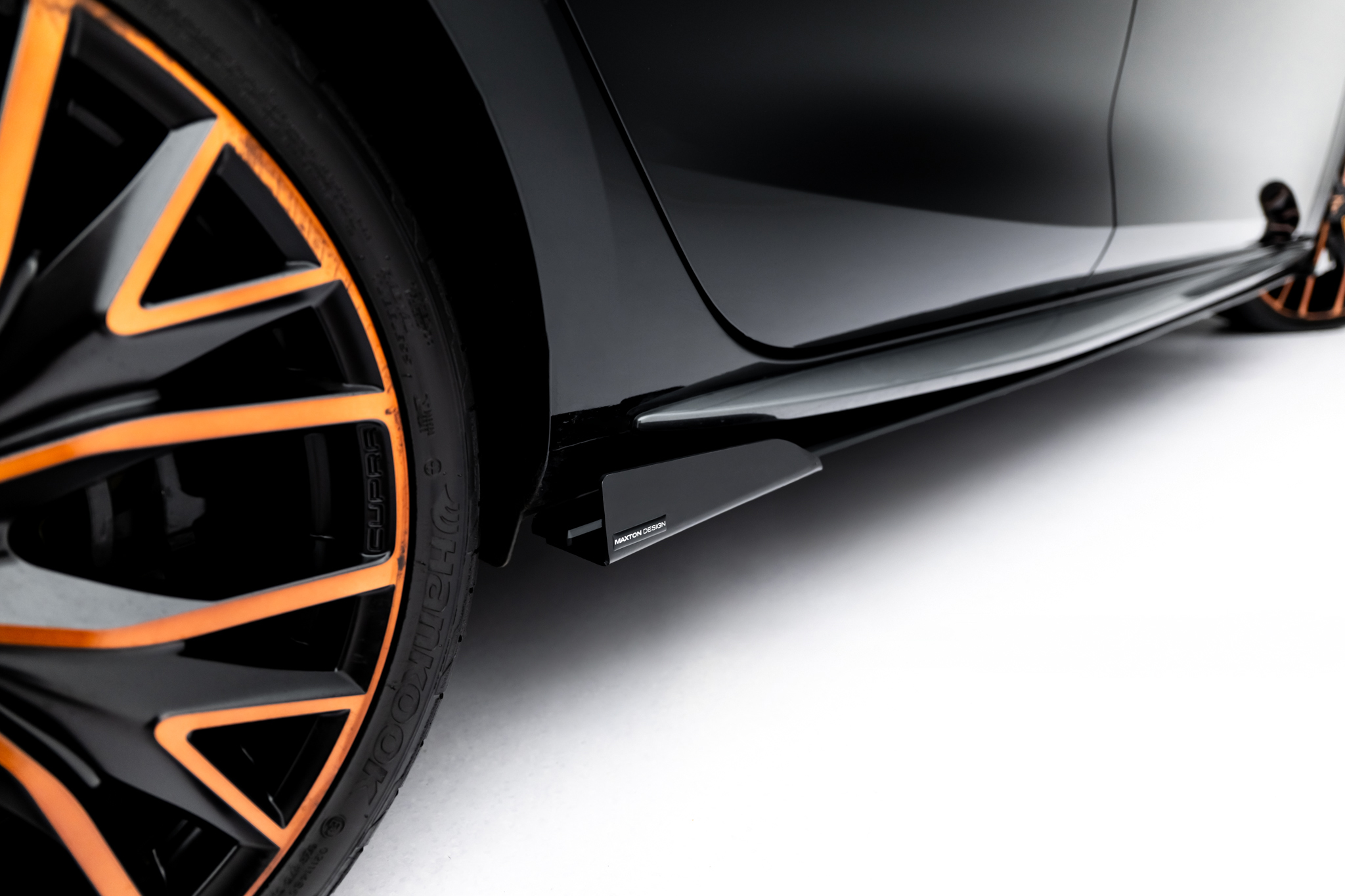 STREET PRO SIDE SKIRTS DIFFUSERS + FLAPS SUITABLE FOR CUPRA LEON ST / HATCHBACK AERO MK1 / MK1 FACELIFT – MAXTON DESIGN - 3