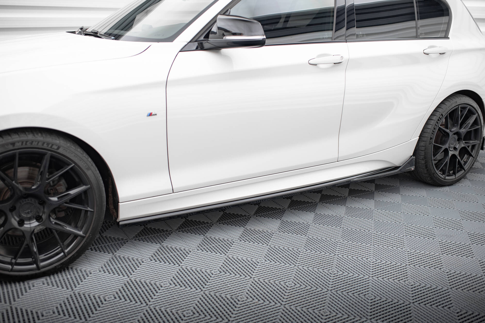 Side Skirts Diffusers V.3 CSL Look BMW 1 M-Pack / M140i F20 Facelift - 3