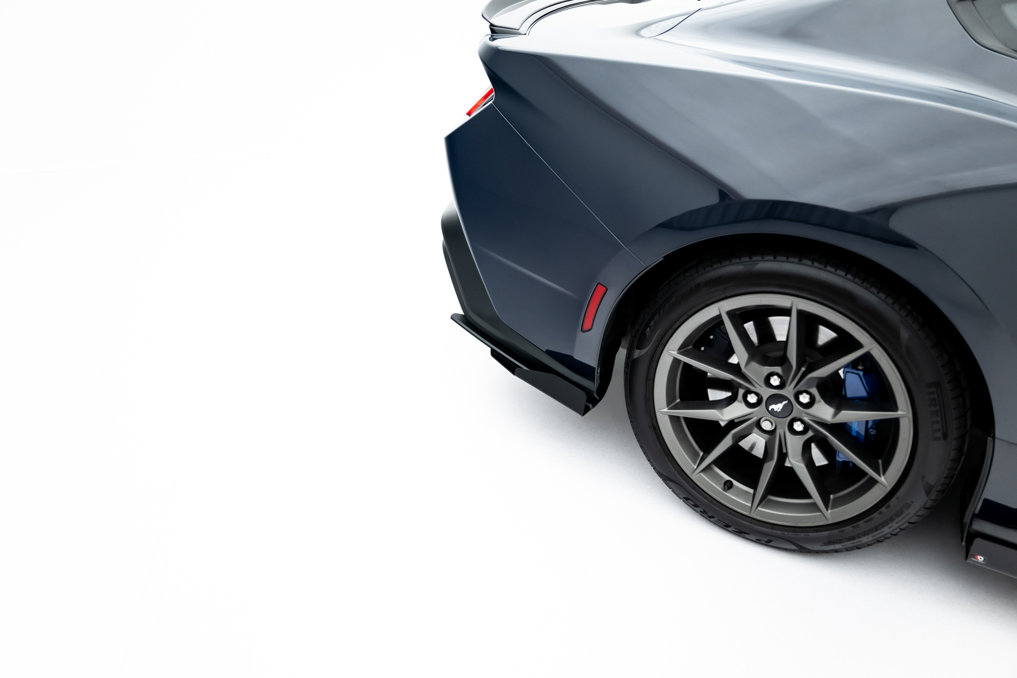 REAR SIDE FLAPS SUITABLE FOR FORD MUSTANG DARK HORSE MK7 – MAXTON DESIGN - 4