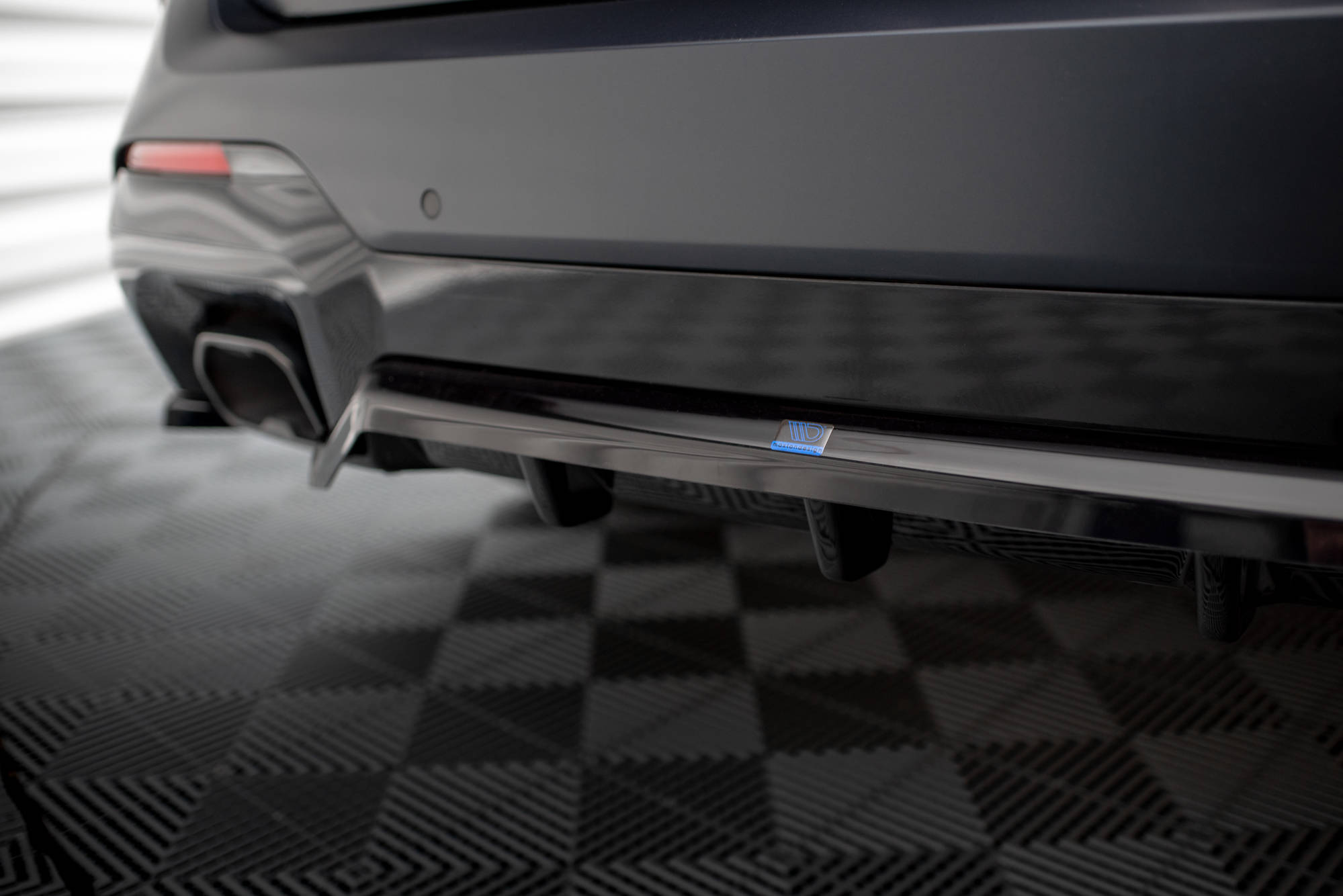 Central Rear Splitter (Vertical Bars) BMW X3 M-Pack G01 Facelift - 3