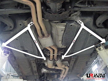BMW E83 X3 2.5 03+ ULTRARACING 2X 3-POINT REAR/SIDE BARS