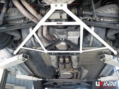 BMW E85 Z4 2.5 02+ ULTRARACING 6-POINT REAR MEMBER BRACE