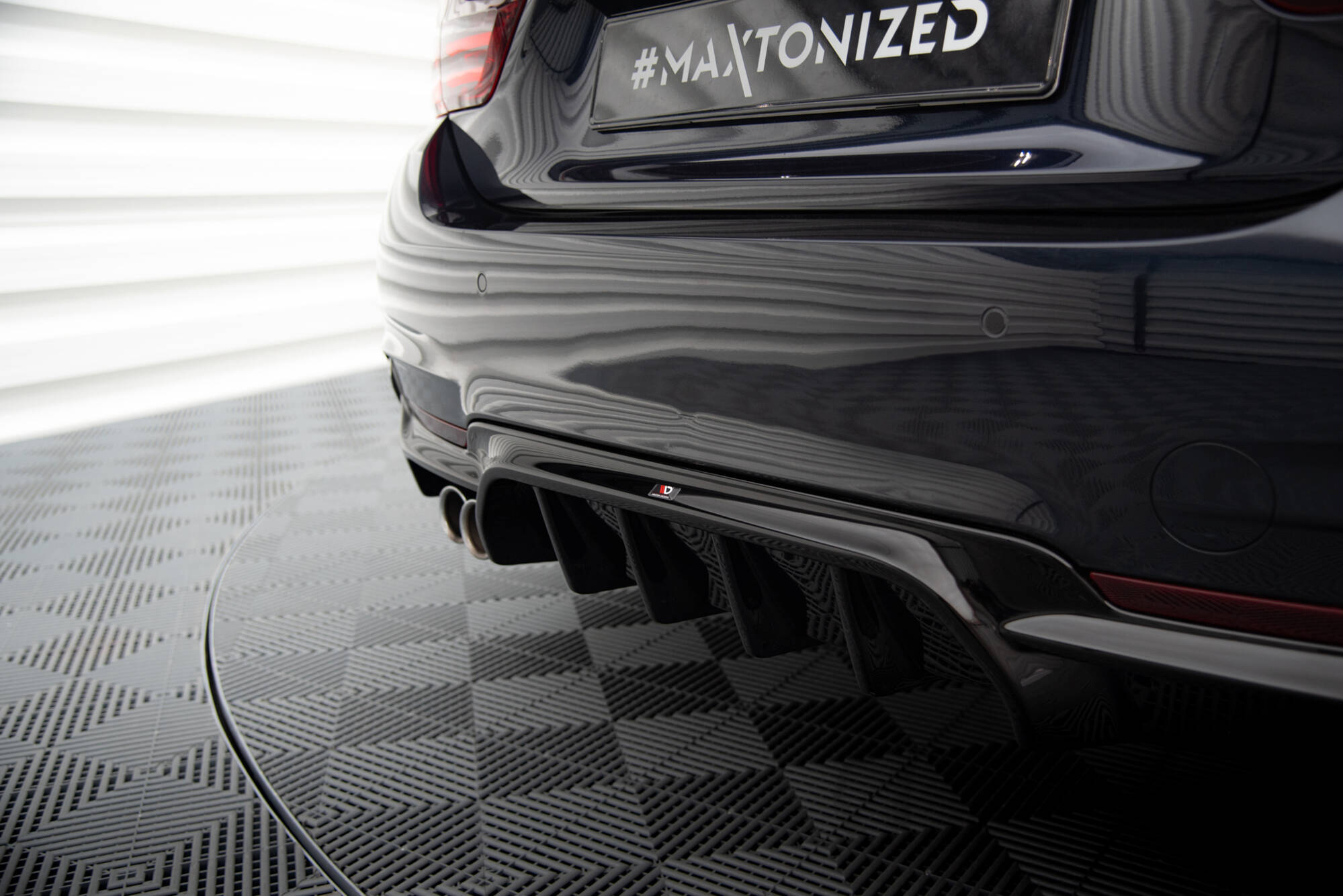 Rear Valance BMW 4 Coupe / Gran Coupe / Cabrio M-Pack F32 / F36 / F33 (Version with exhaust on one side) - 3
