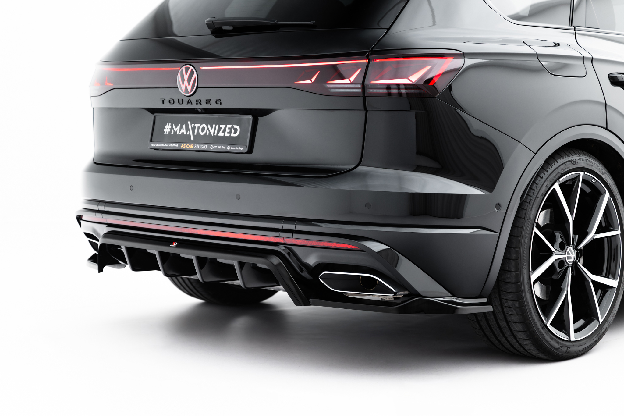 REAR SPLITTER (WITH VERTICAL BARS) SUITABLE FOR VOLKSWAGEN TOUAREG R-LINE MK3 FACELIFT – MAXTON DESIGN - 10