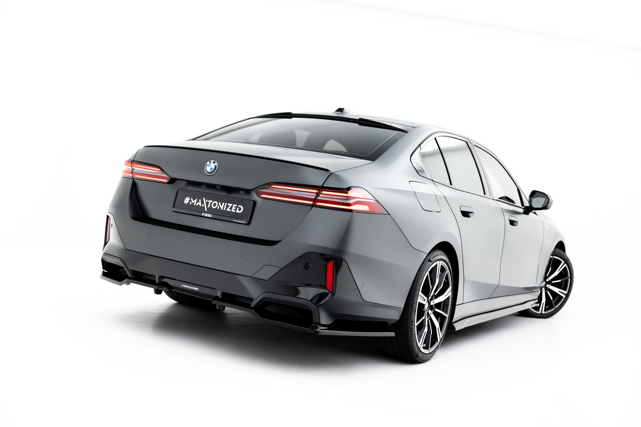 REAR SIDE SPLITTERS V.1 SUITABLE FOR BMW 5 / I5 M-PACK SEDAN / TOURING G60 / G61 – MAXTON DESIGN - 6
