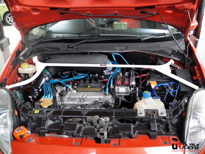 FIAT GRANDE PUNTO 8V 1.4 06+ ULTRA-R FRÄMRE ÖVRE FJÄDERBENSSTAG 4P