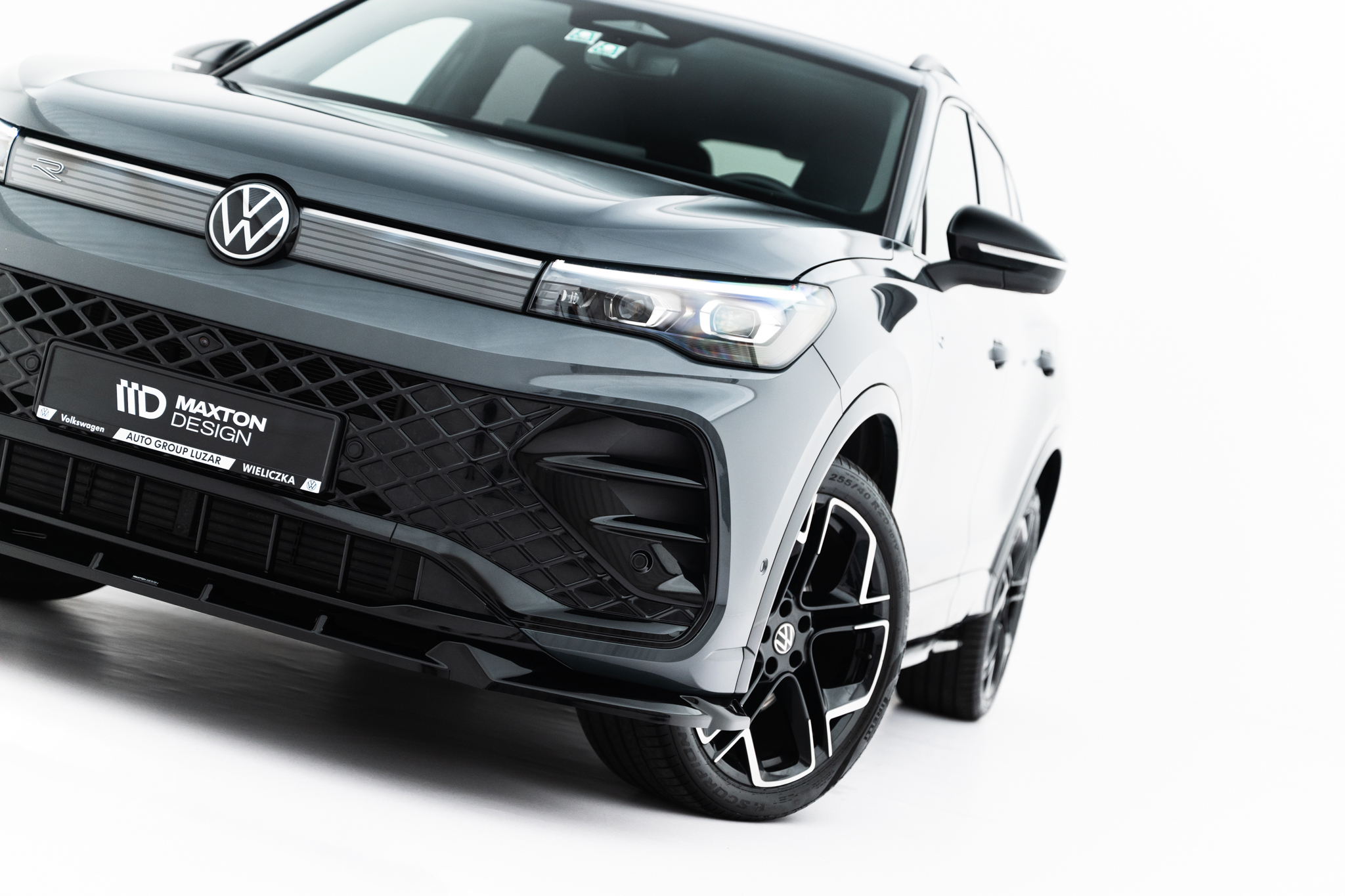 FRONT SPLITTER V.1 SUITABLE FOR VOLKSWAGEN TIGUAN R-LINE MK3 – MAXTON DESIGN