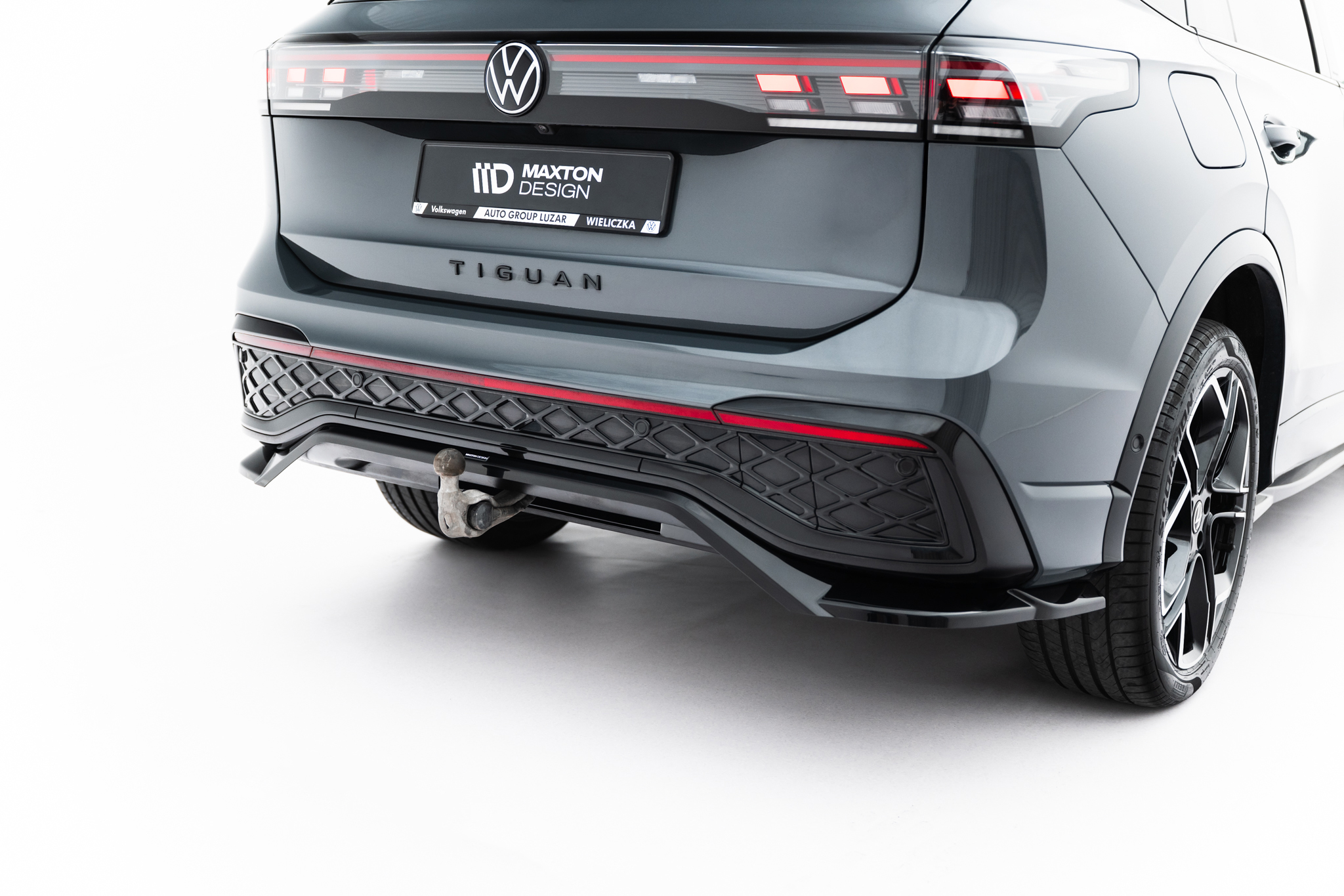 REAR SPLITTER (WITH VERTICAL BARS) SUITABLE FOR VOLKSWAGEN TIGUAN R-LINE MK3 – MAXTON DESIGN - 7