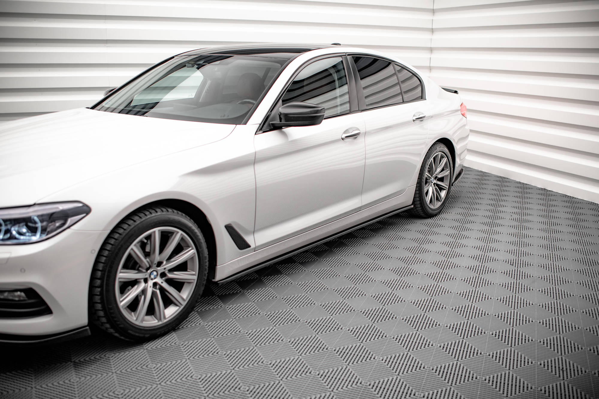 Side Skirts Diffusers Bmw 5 G30 (2017-2020) - 3