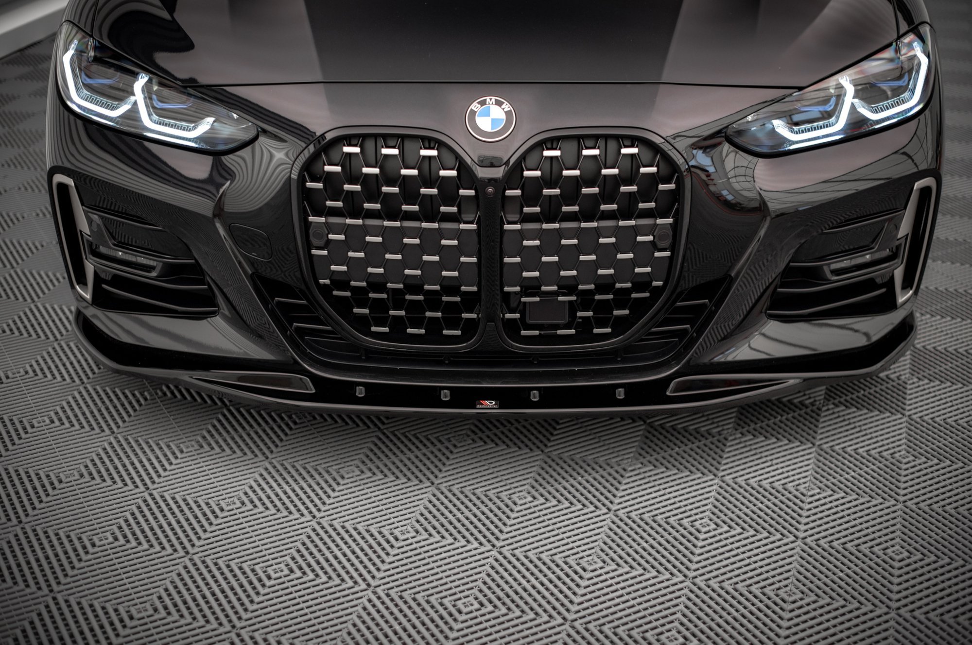Front Splitter V.1 BMW 4 M-Pack / M440i G22 / G23 - 2