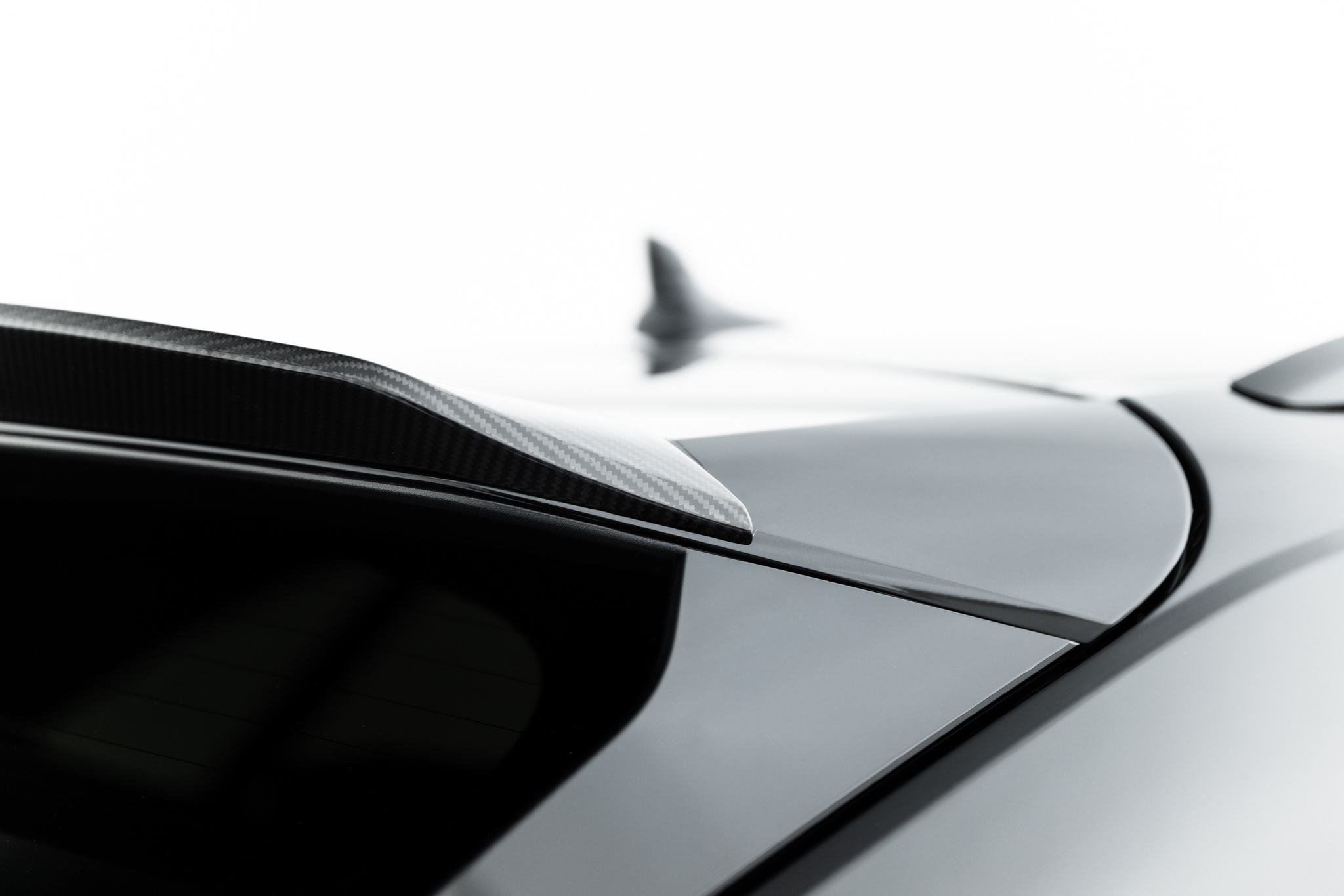 PREPREG CARBON FIBER TAILGATE SPOILER (UPPER) SUITABLE FOR AUDI SQ8 / Q8 S-LINE MK1 FACELIFT – MAXTON DESIGN - 5