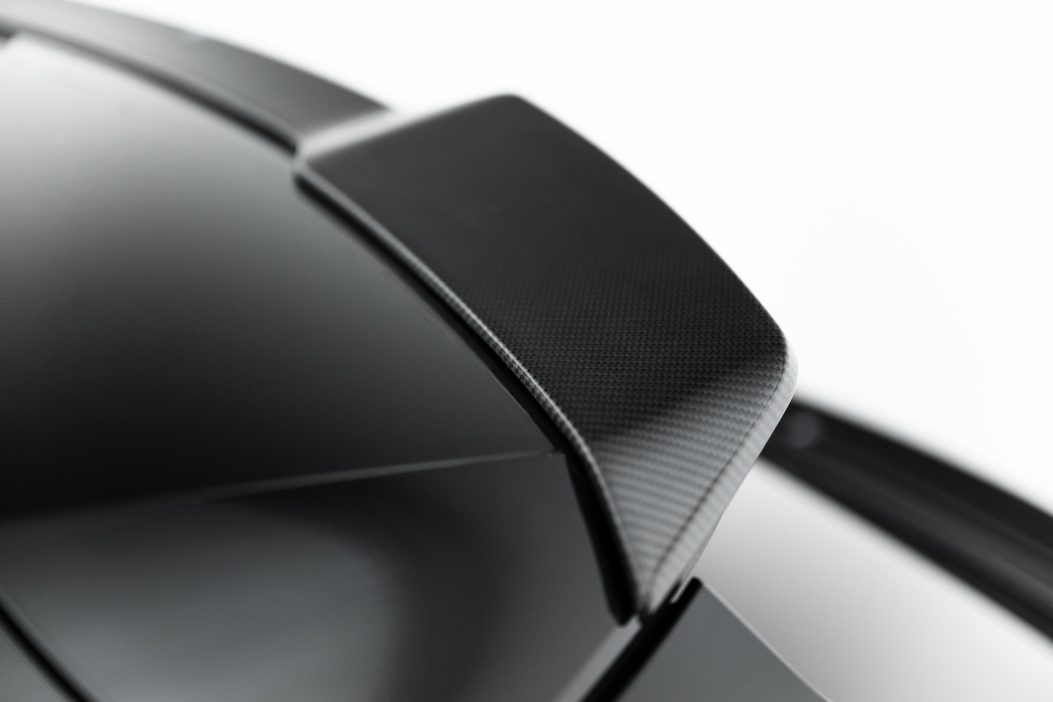 PREPREG CARBON FIBER TAILGATE SPOILER (UPPER) SUITABLE FOR AUDI SQ8 / Q8 S-LINE MK1 FACELIFT – MAXTON DESIGN - 9