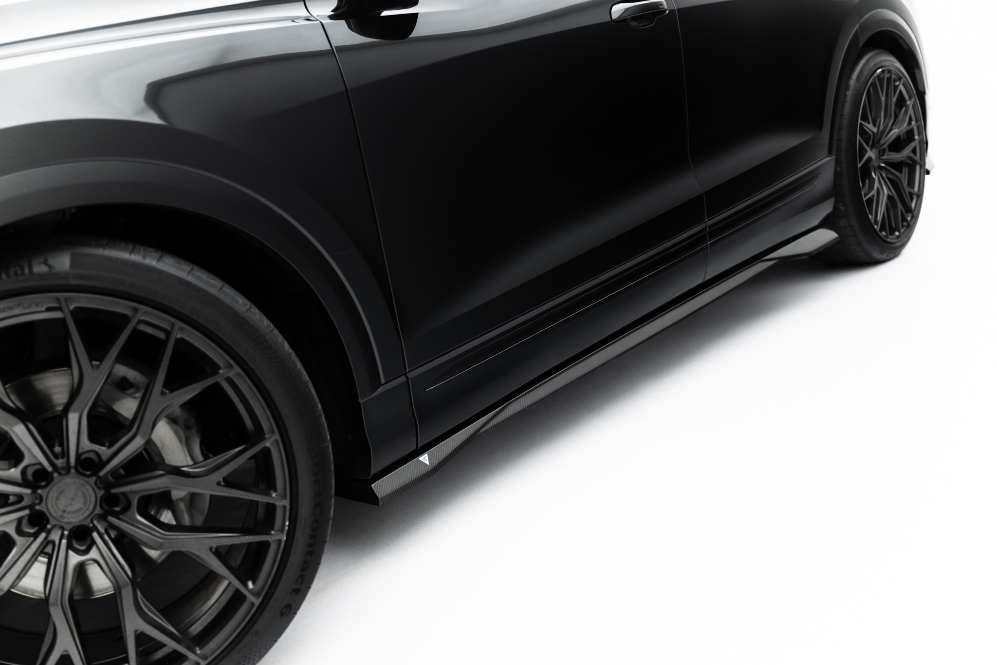 PREPREG CARBON FIBER SIDE SKIRTS SUITABLE FOR AUDI SQ8 / Q8 S-LINE MK1 FACELIFT – MAXTON DESIGN - 4