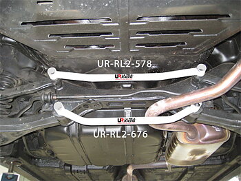 HYUNDAI I30 07+ ULTRARACING 2-POINT REAR LOWER TIEBAR 578