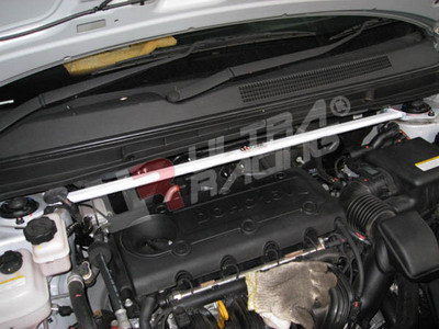 KIA RONDO 09+ ULTRARACING 2-POINT FRONT UPPER STRUTBAR