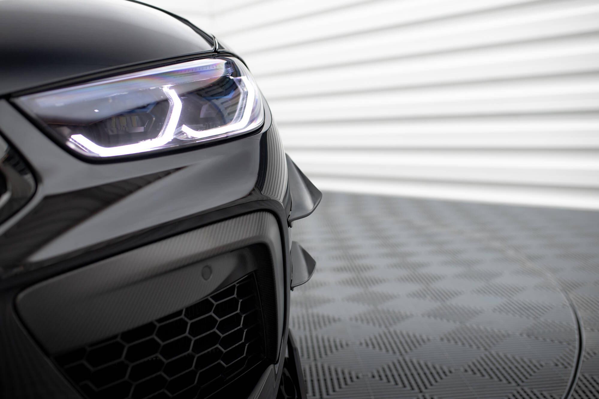 Front Bumper Wings (Canards) BMW M8 Gran Coupe F93 / Coupe F92 - 3