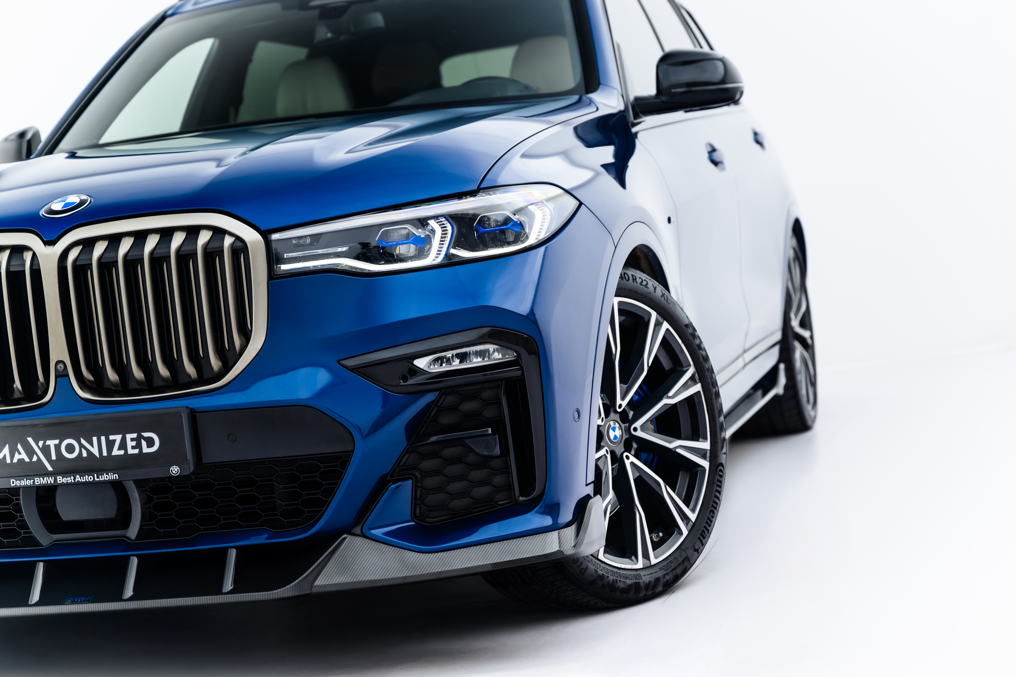 PREPREG CARBON FIBER FRONT SPLITTER SUITABLE FOR BMW X7 M-PACK G07 – MAXTON DESIGN - 12