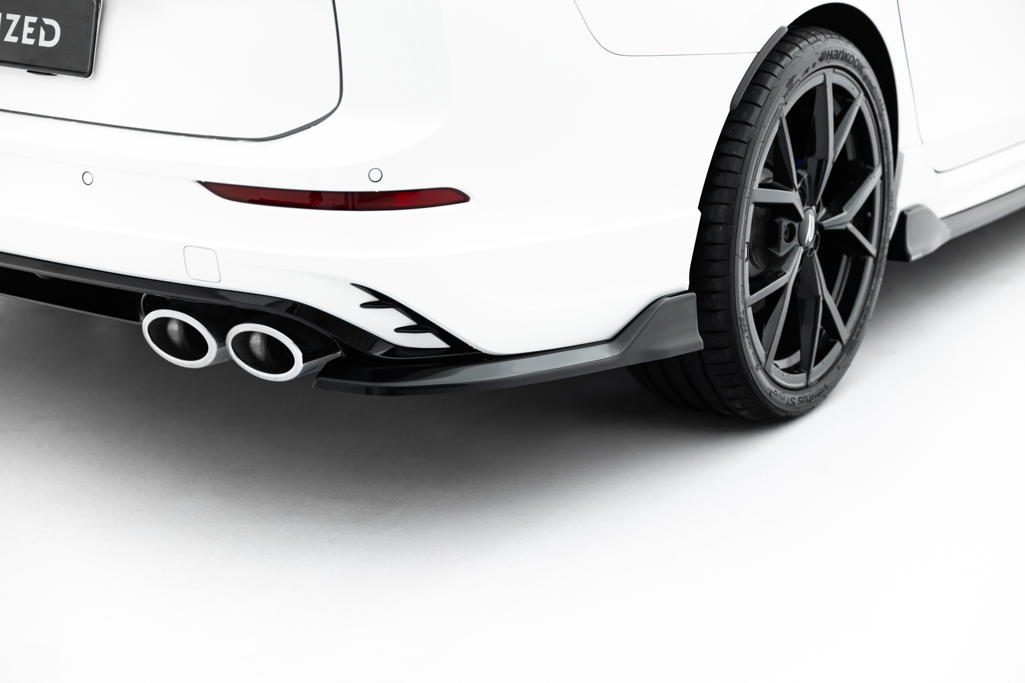 REAR SIDE SPLITTERS V.1 SUITABLE FOR VOLKSWAGEN GOLF R VARIANT MK8 / MK8 FACELIFT – MAXTON DESIGN - 2