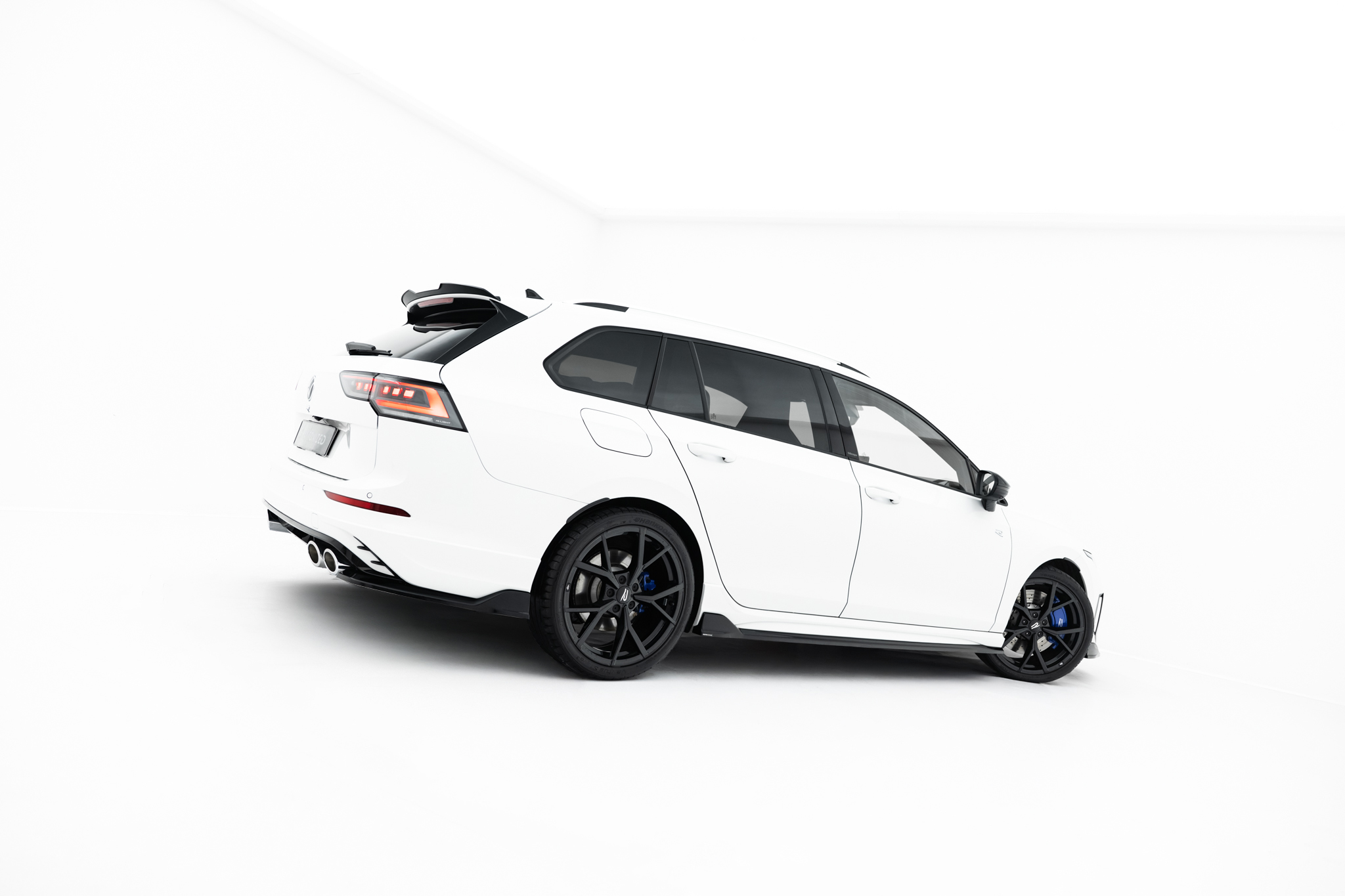 SIDOSPLITTERS TILL VOLKSWAGEN GOLF R VARIANT MK8 / MK8 FACELIFT – MAXTON DESIGN - 2