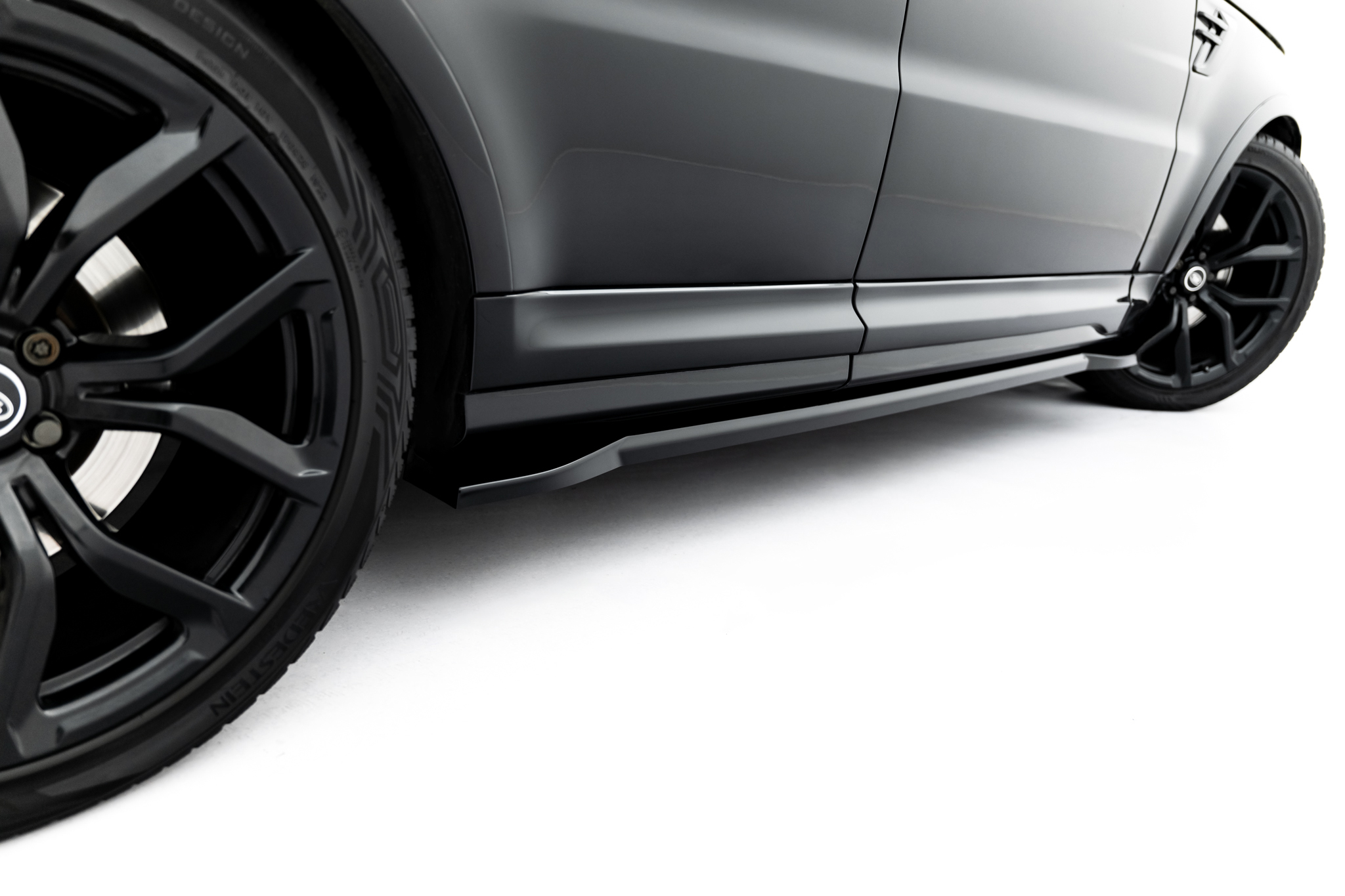 SIDE SKIRTS DIFFUSERS SUITABLE FOR LAND ROVER RANGE ROVER SVR MK2 FACELIFT – MAXTON DESIGN