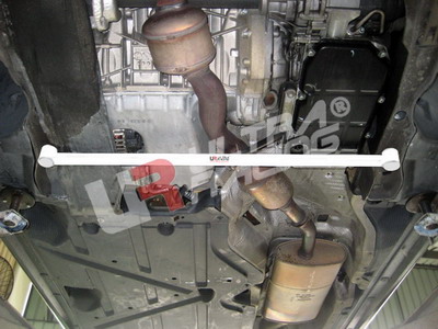 MERCEDES B-CLASS B170 ULTRARACING 2-POINT FRONT LOWER TIEBAR