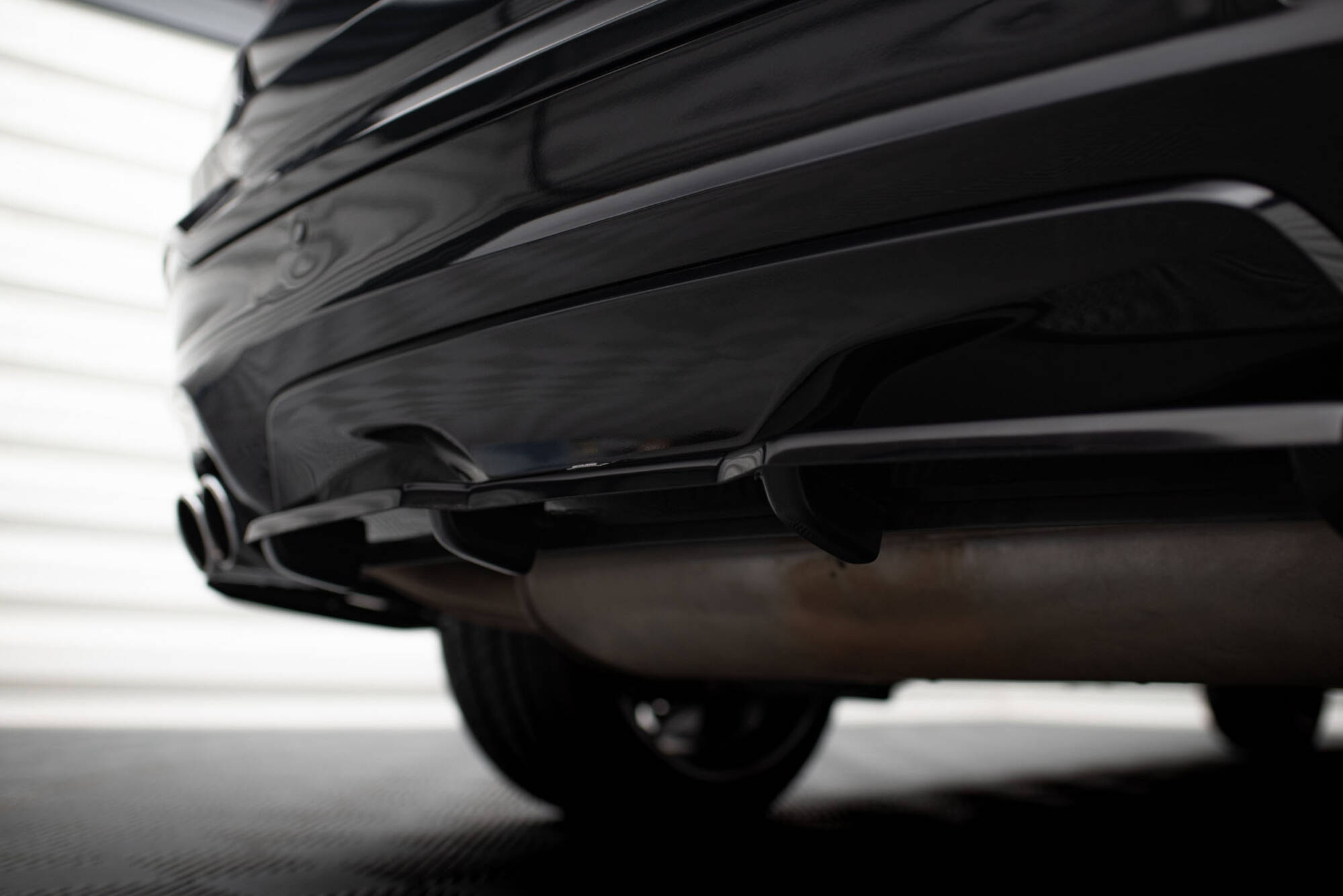 Central Rear Splitter (Vertical Bars) BMW X4 M-Pack - 5