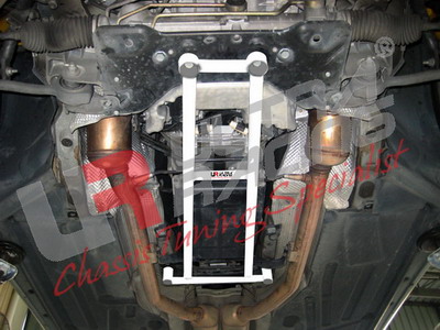 MERCEDES CLK 320 C209 02-09 ULTRARACING 4PUNKTS FRÄMRE H-STABILISERINGSSTAG