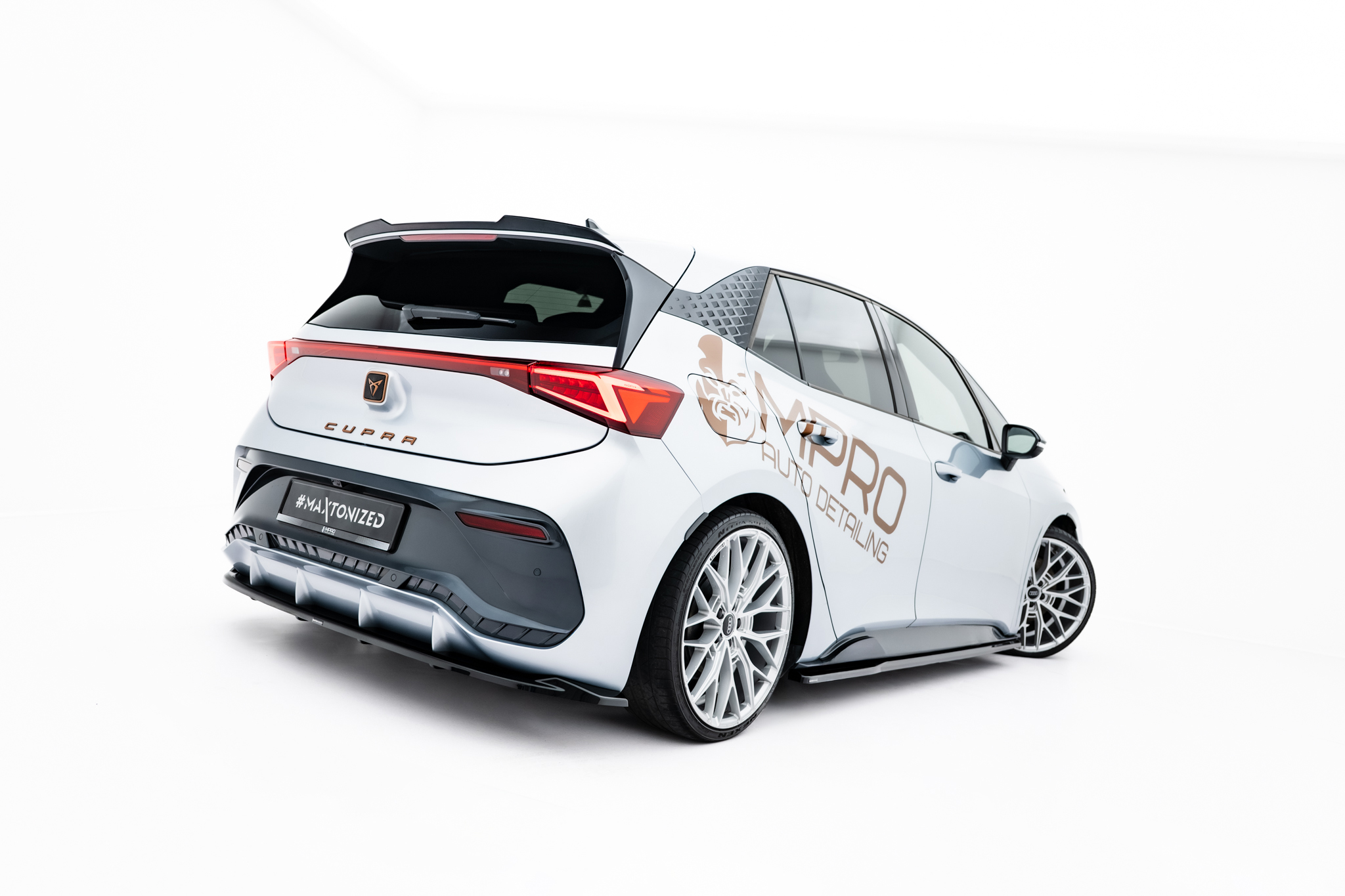 REAR SPLITTER (WITH VERTICAL BARS) SUITABLE FOR CUPRA BORN MK1 – MAXTON DESIGN - 5