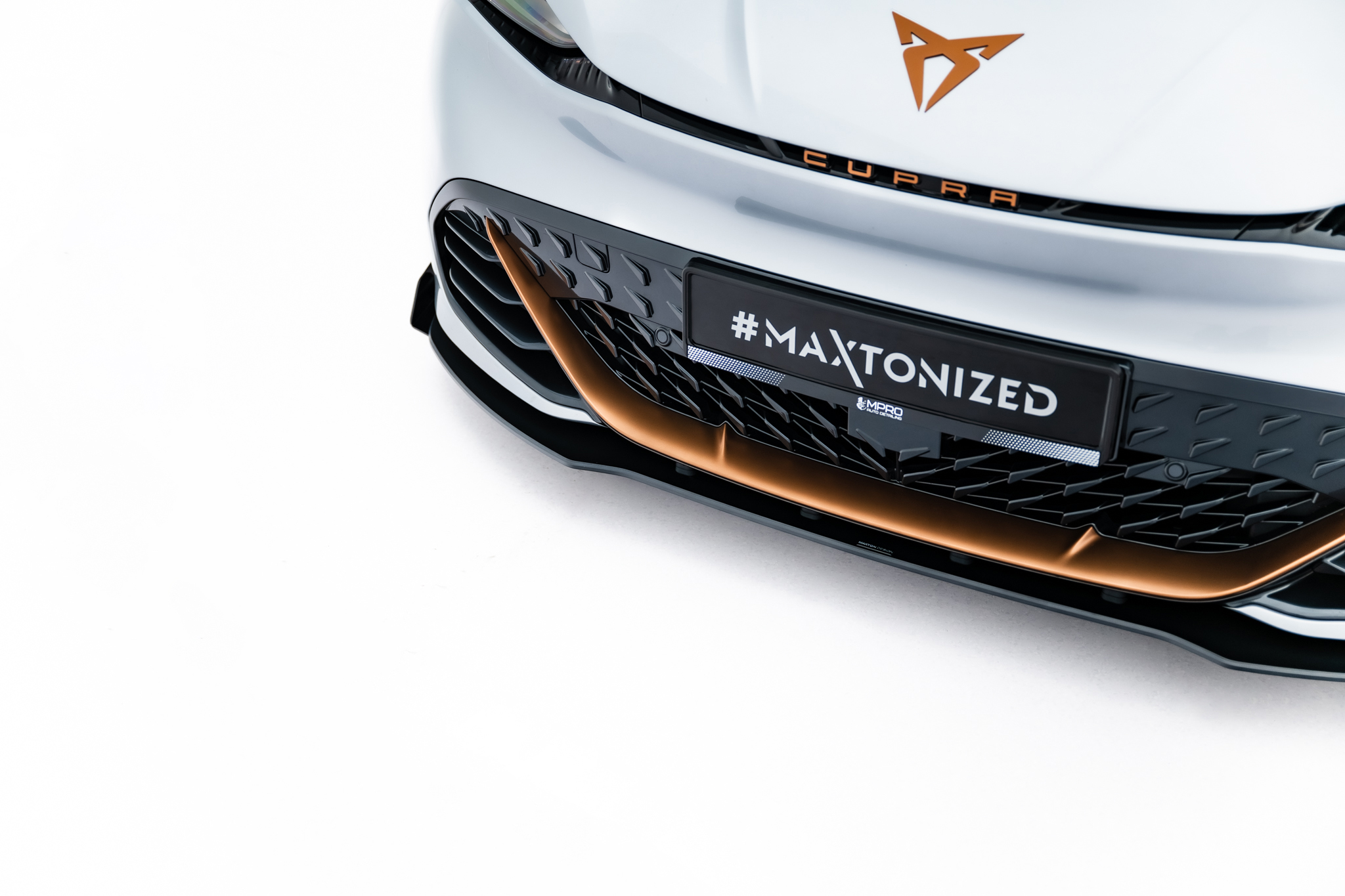 STREET PRO FRONT SPLITTER + FLAPS SUITABLE FOR CUPRA BORN MK1 – MAXTON DESIGN - 8