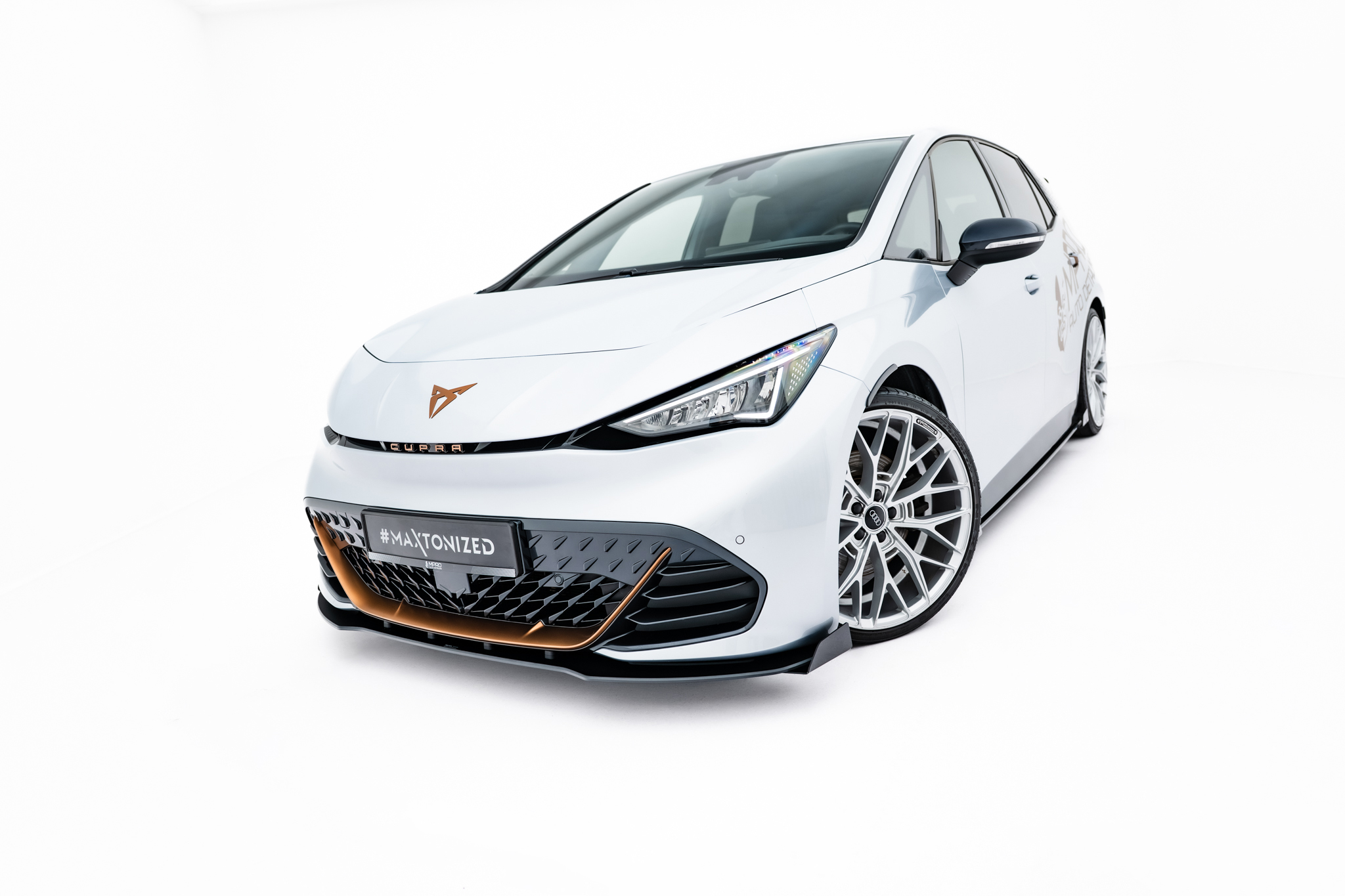 FRONT FLAPS FLAPS SUITABLE FOR CUPRA BORN MK1 – MAXTON DESIGN