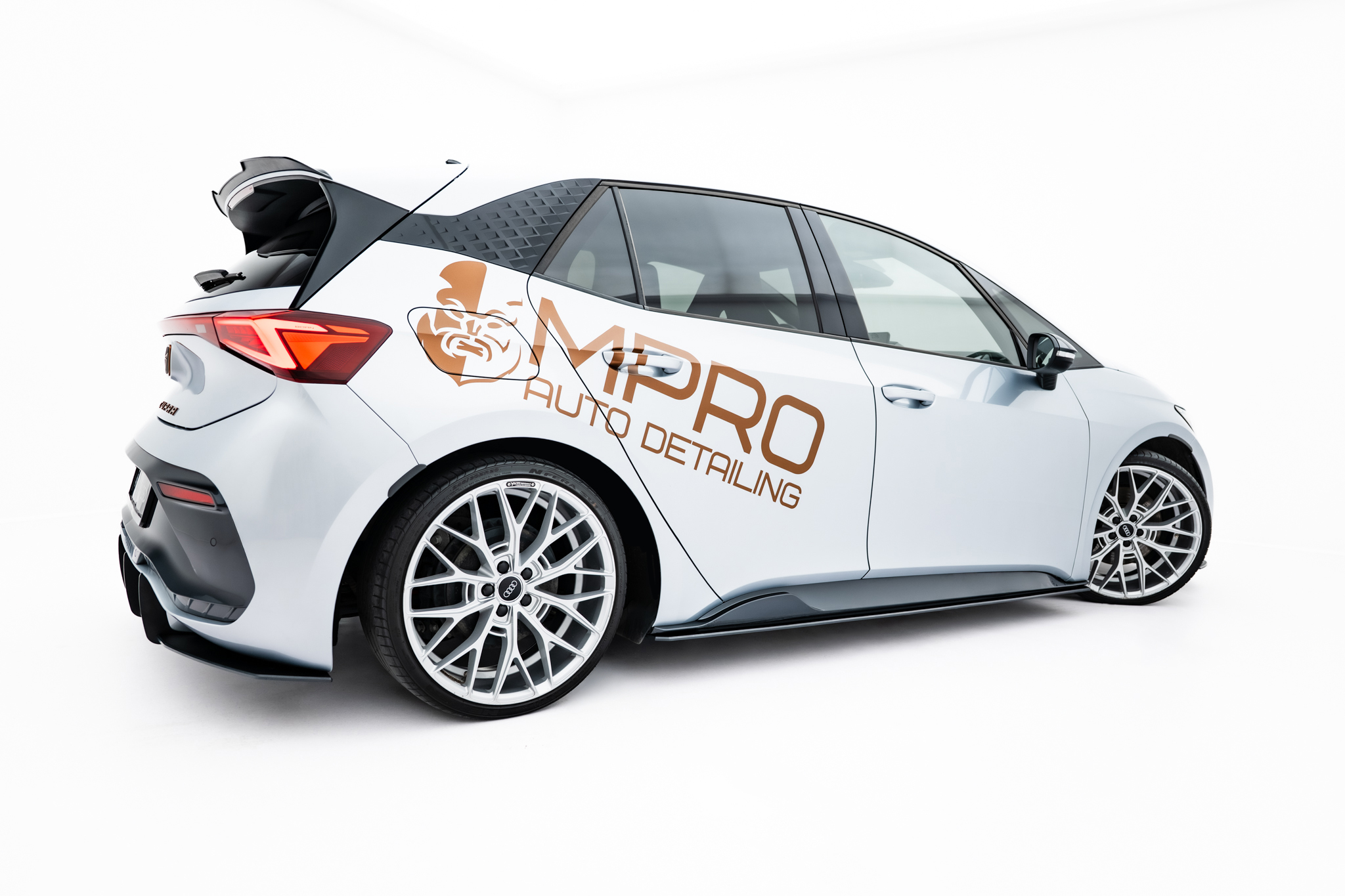 STREET PRO SIDE SKIRTS DIFFUSERS SUITABLE FOR CUPRA BORN MK1 – MAXTON DESIGN - 2