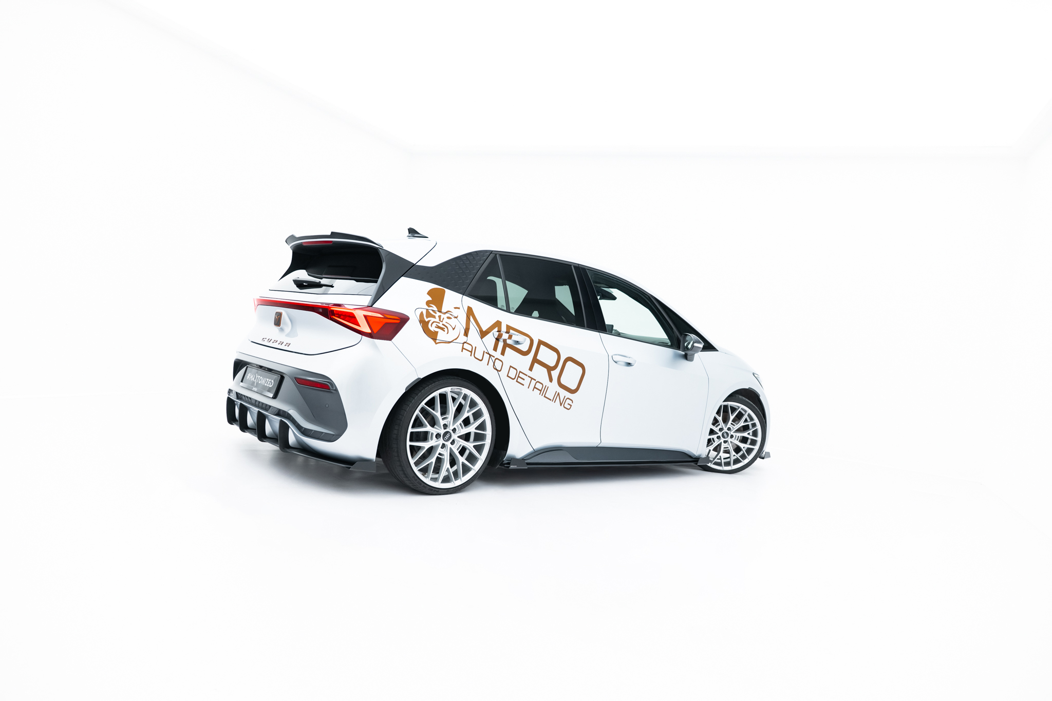 STREET PRO SIDE SKIRTS DIFFUSERS + FLAPS SUITABLE FOR CUPRA BORN MK1 – MAXTON DESIGN - 3