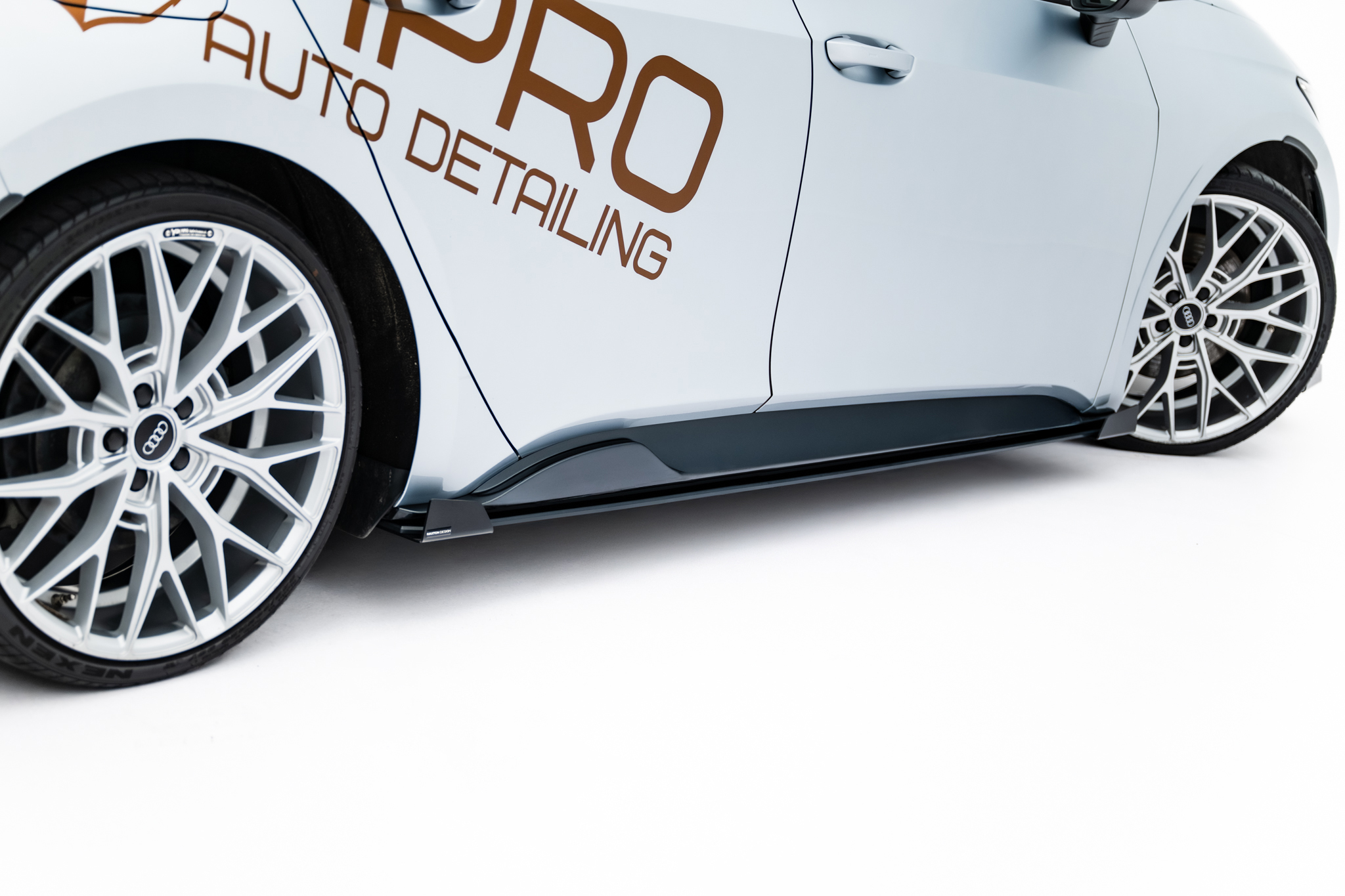 SIDE FLAPS SUITABLE FOR CUPRA BORN MK1 – MAXTON DESIGN - 4