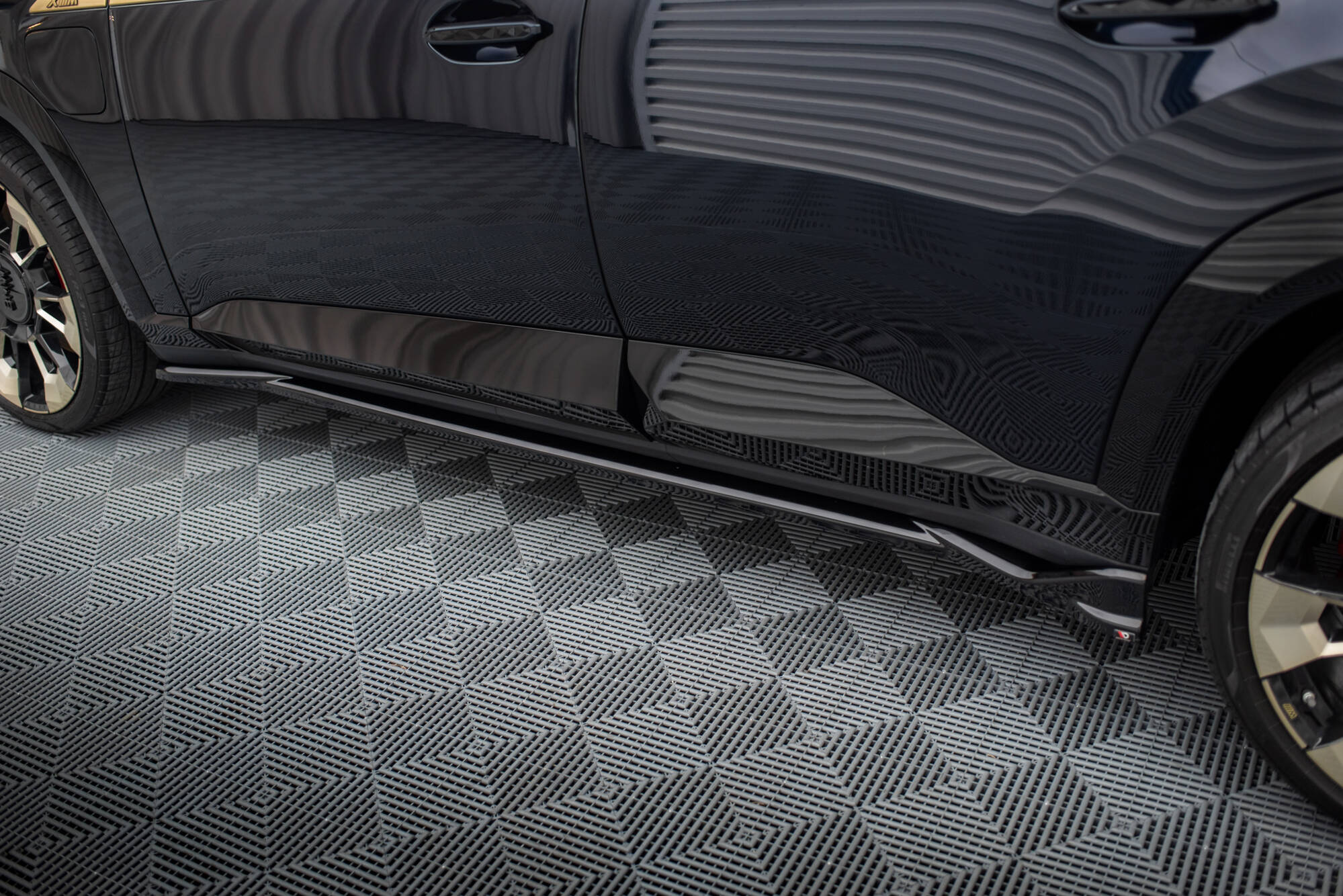 Side Skirts Diffusers BMW XM G09 - 4