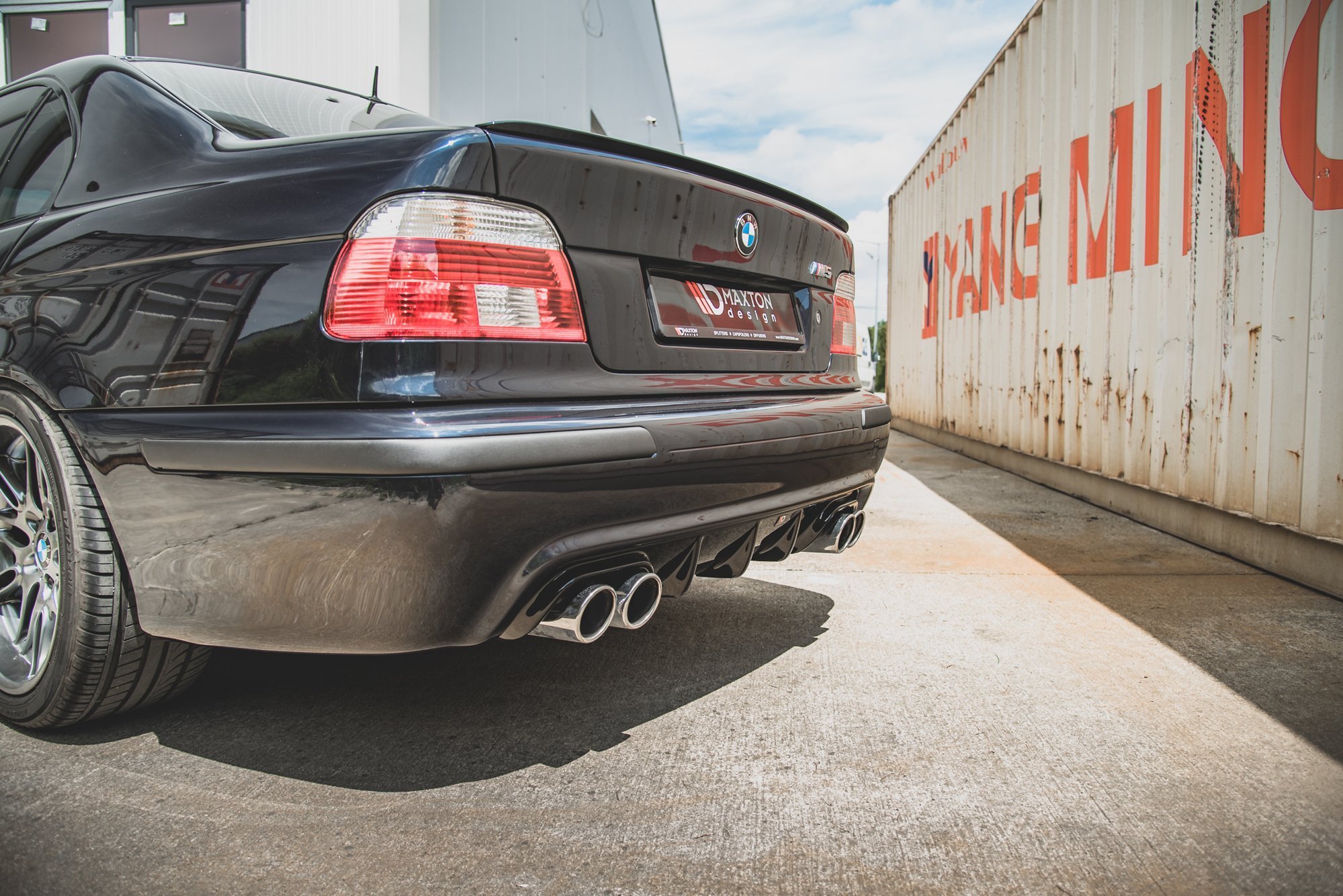 Rear Valance BMW M5 / 5 M-Pack E39 - 6