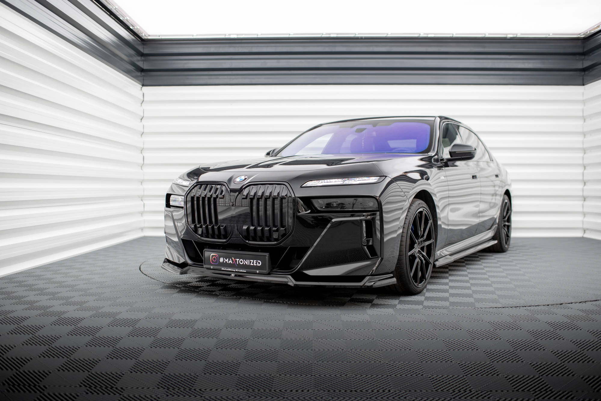 Front Splitter V.3 BMW 7 M-Pack / M760e / i7 M-Pack G70 - 4