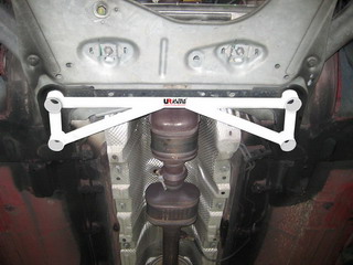 RENAULT CLIO C 05+ ULTRARACING 4-POINT FRONT H-BRACE