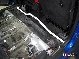 SUBARU IMPREZA GC8 94-01 ULTRARACING 2-POINT ROOM BAR