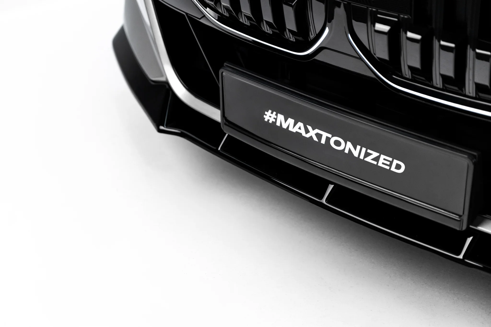 FRONT SPLITTER V.4 SUITABLE FOR BMW 7 M-PACK / M760E / I7 M-PACK G70 – MAXTON DESIGN - 4
