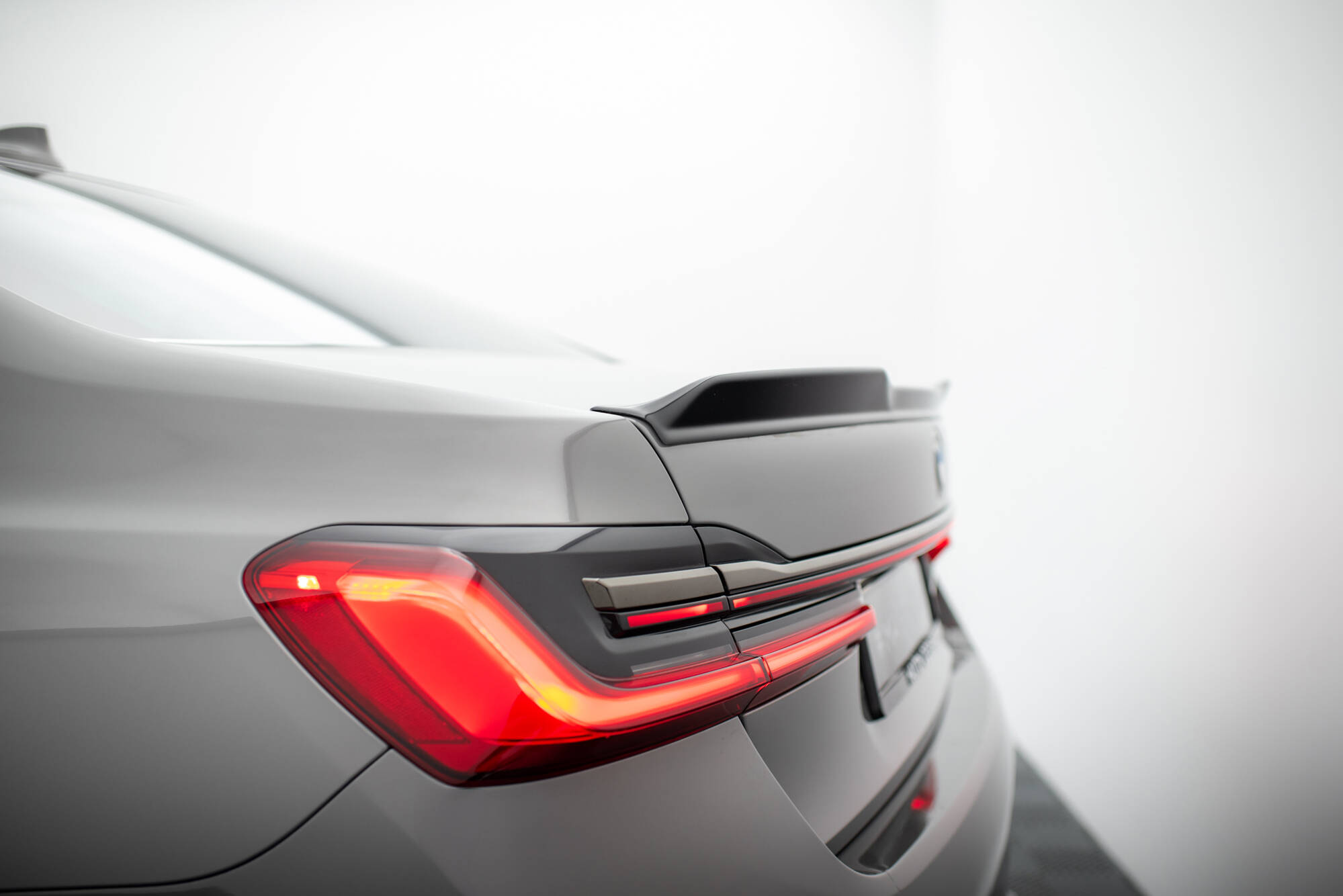 Spoiler CAP 3D BMW 7 G11 - 3