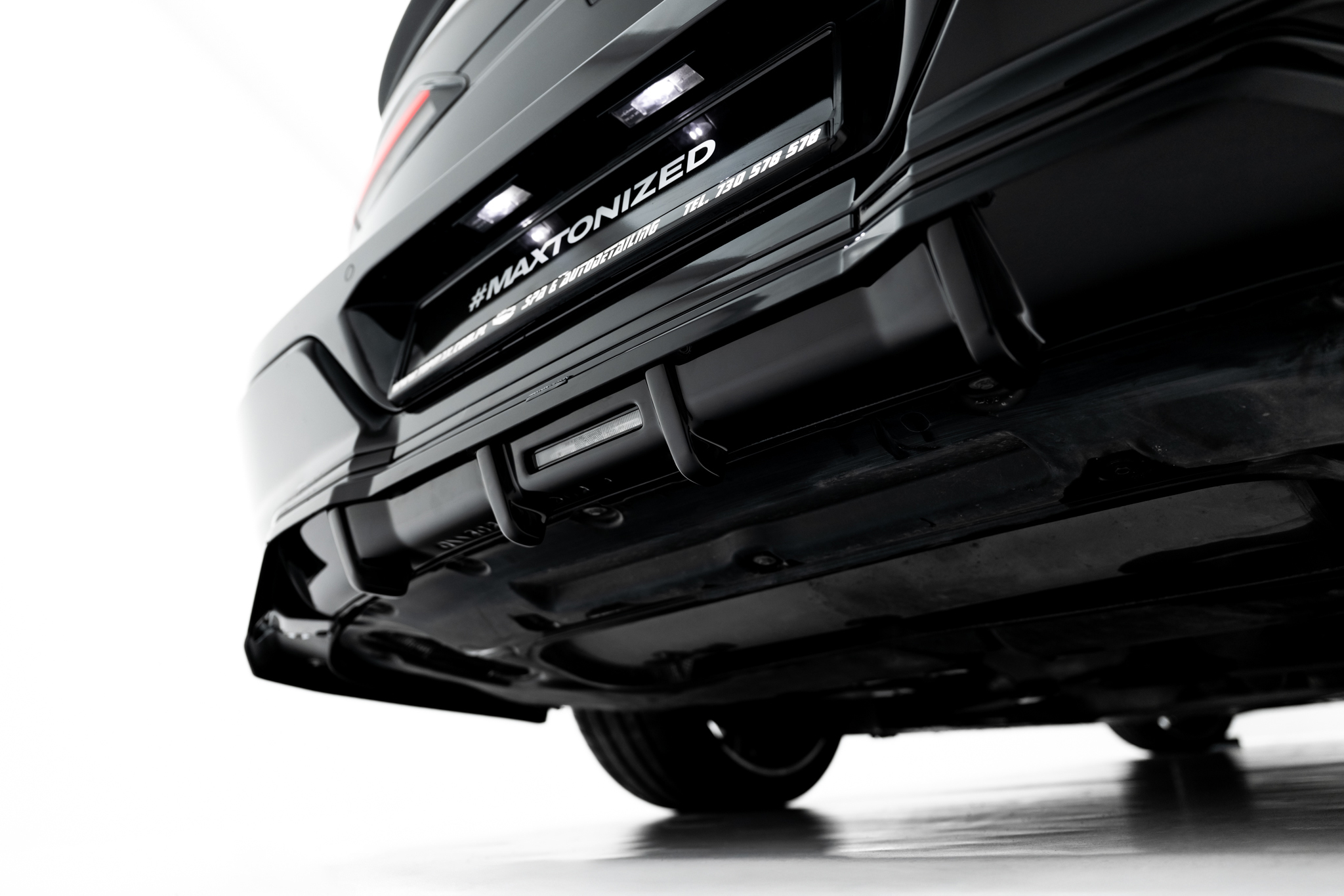 REAR SPLITTER (WITH VERTICAL BARS) V.2 SUITABLE FOR BMW 7 M-PACK G70 – MAXTON DESIGN - 3