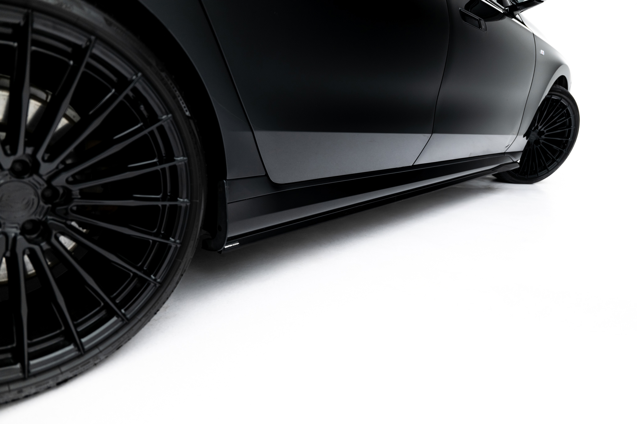 SIDE SKIRTS DIFFUSERS V.2 SUITABLE FOR BMW 740D XDRIVE M-PACK / 740I XDRIVE M-PACK G70 – MAXTON DESIGN - 6