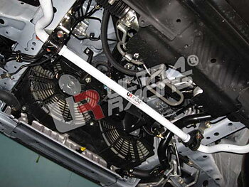 TOYOTA HIACE/H200 04+ ULTRARACING FRONT SWAY BAR 32MM