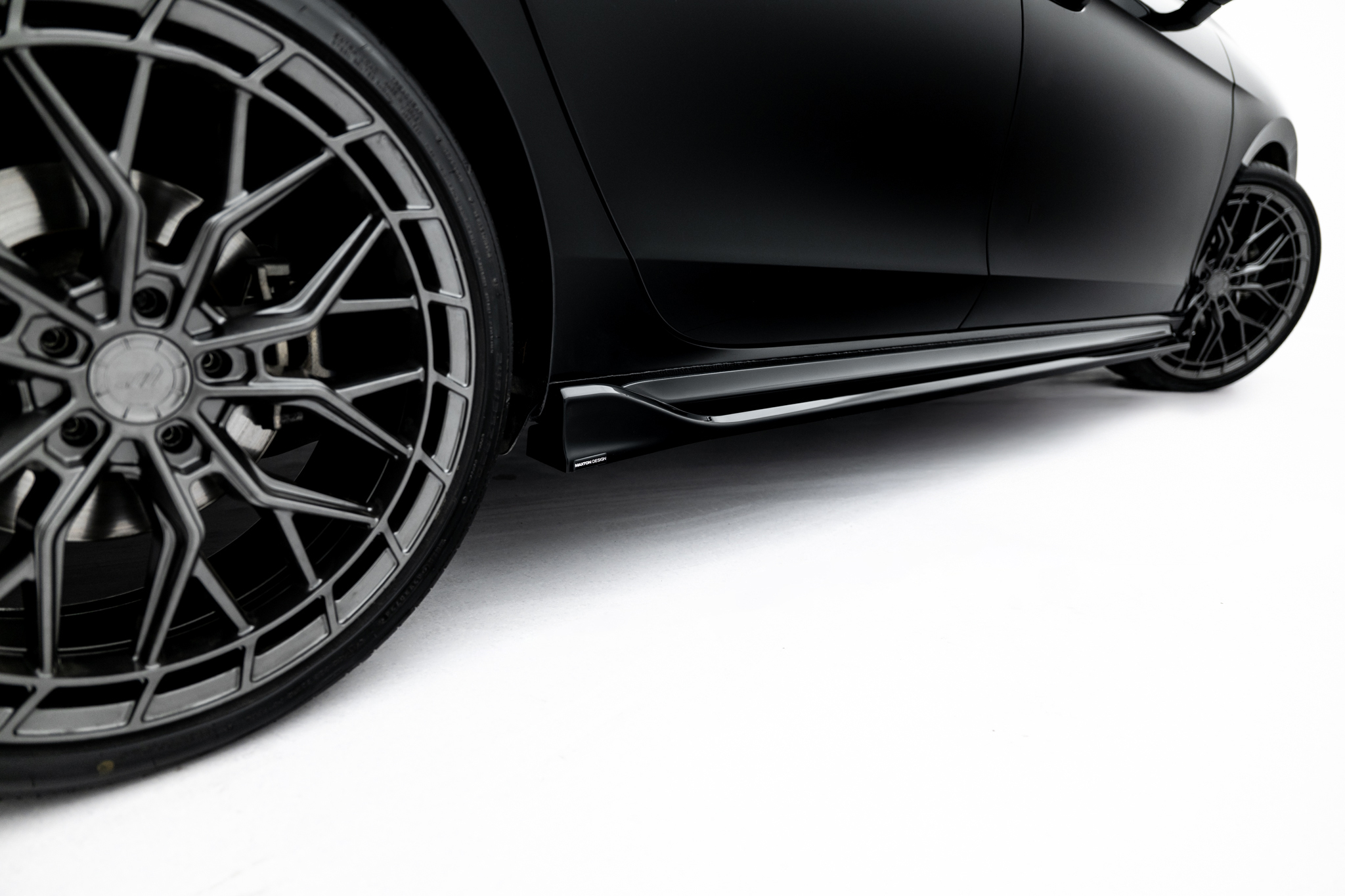 SIDE SKIRTS DIFFUSERS V.2 SUITABLE FOR SKODA SUPERB SPORTLINE MK4 – MAXTON DESIGN - 4