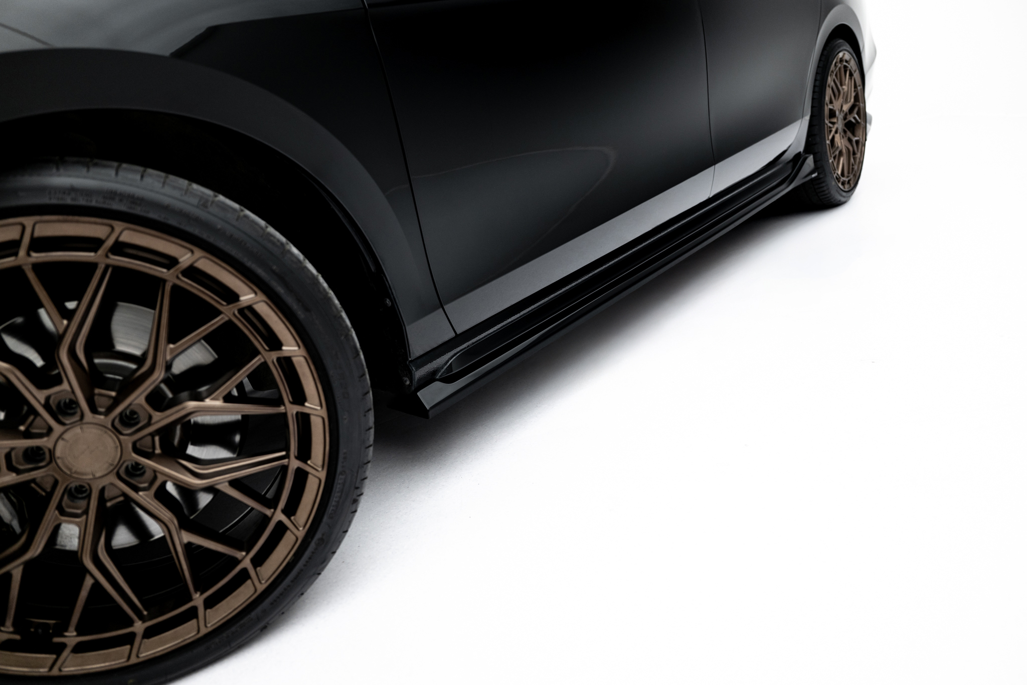 SIDE SKIRTS DIFFUSERS V.2 SUITABLE FOR SKODA SUPERB SPORTLINE MK4 – MAXTON DESIGN - 5