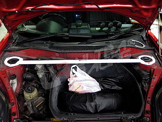 TOYOTA MR2/MRS 01-03 ULTRARACING FRONT UPPER STRUTBAR