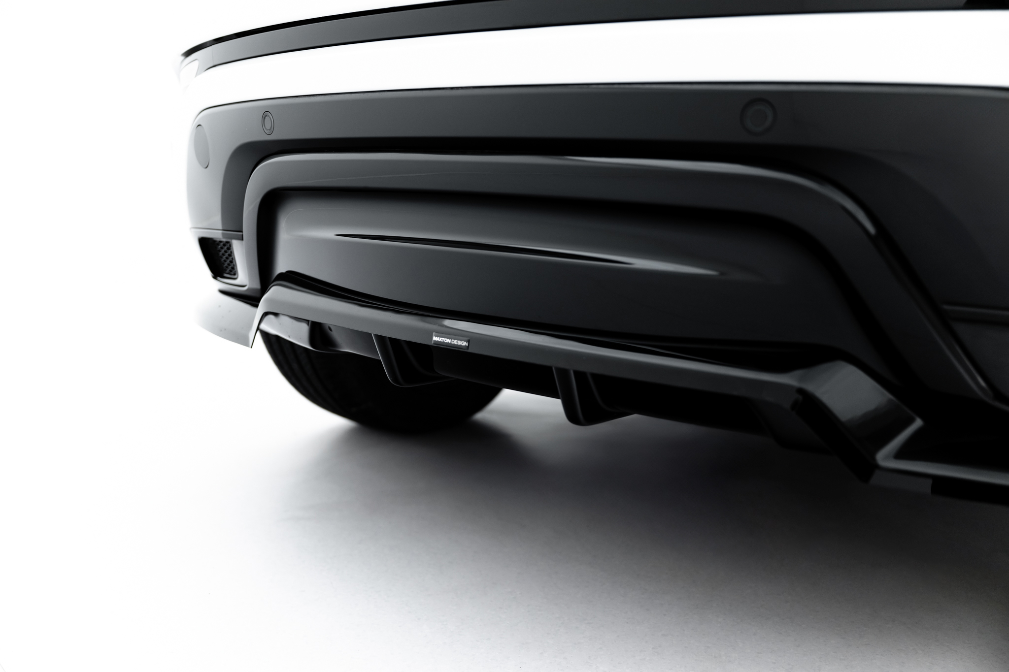 REAR SPLITTER (WITH VERTICAL BARS) SUITABLE FOR LAND ROVER RANGE ROVER EVOQUE DYNAMIC MK2 – MAXTON DESIGN - 8
