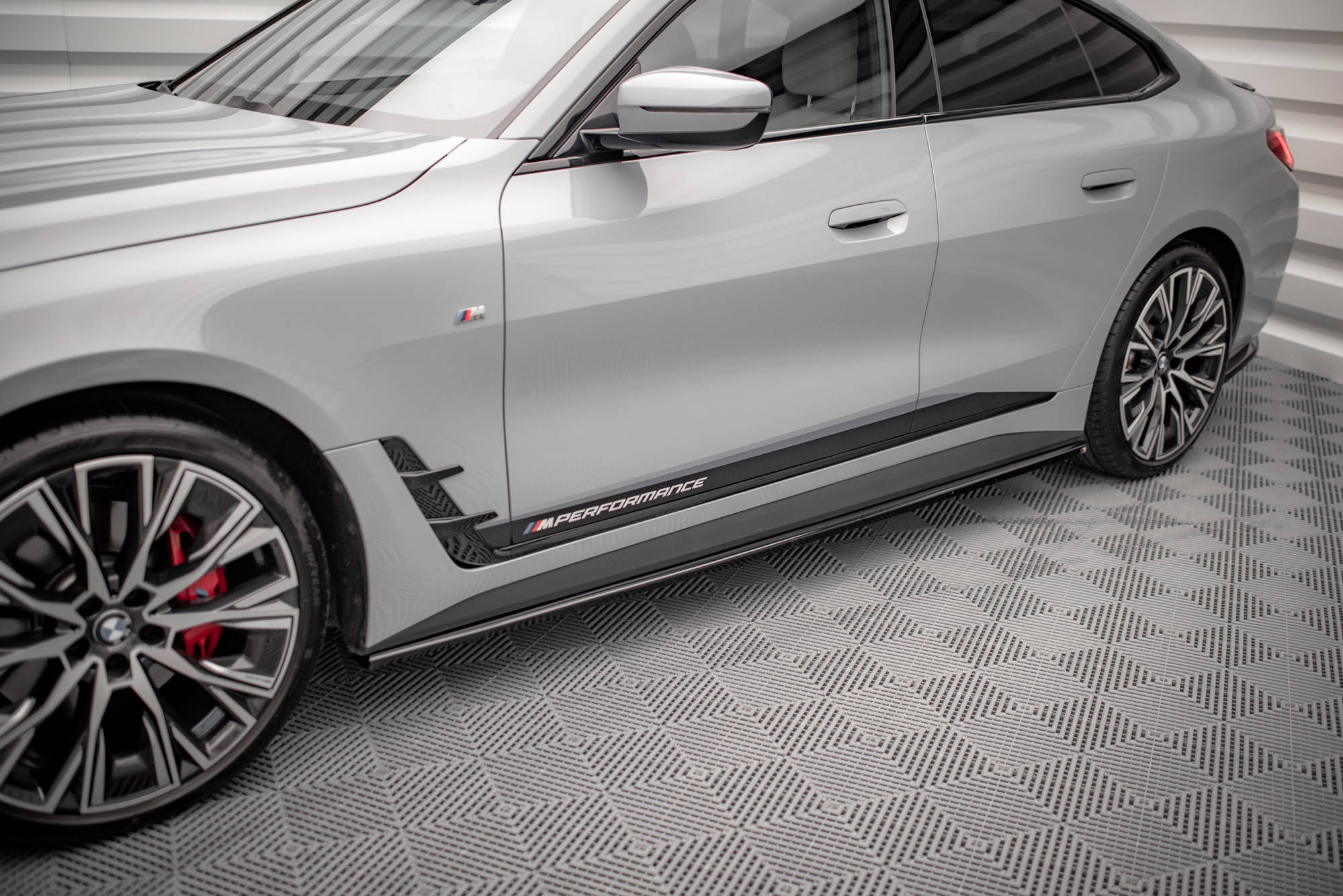 Side Skirts Diffusers V.1 BMW 4 Gran Coupe M-Pack / M440i G26 - 2